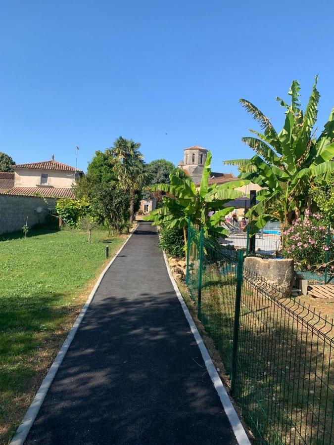 Jardin D'Arcy - Chambres D'Hotes Avec Piscine Et Spa Bois Zewnętrze zdjęcie